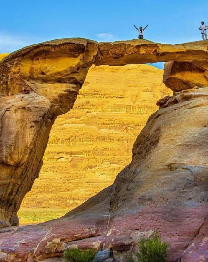 Moon City With Jeep Trips Wadi Rum Exteriér fotografie