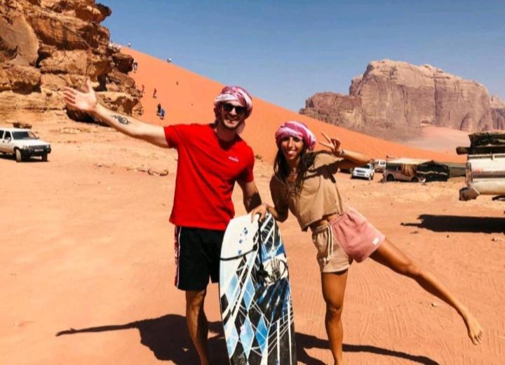Moon City With Jeep Trips Wadi Rum Exteriér fotografie